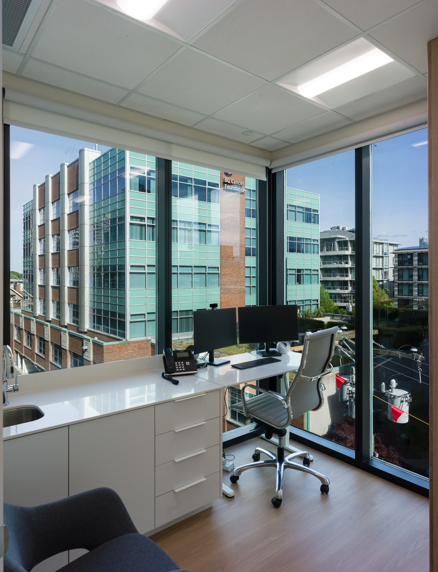 well-longevity-vancouver-false-creek-consultation-room-1
